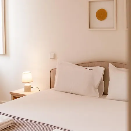 Flh Restauradores Bright & Chic Flat With Balcony Appartamento *
