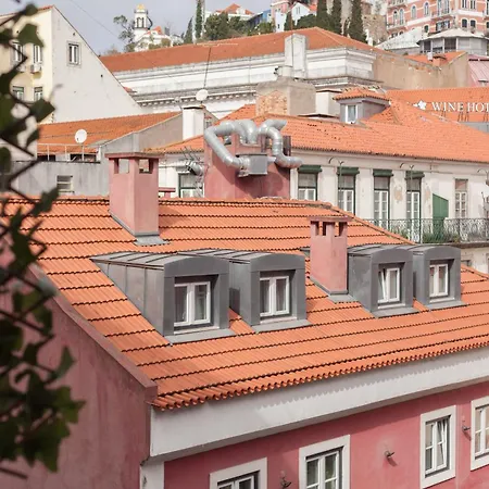 Апартаменты Flh Restauradores Bright & Chic Flat With Balcony Лиссабон