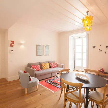 Апартаменты Flh Restauradores Bright & Chic Flat With Balcony Лиссабон